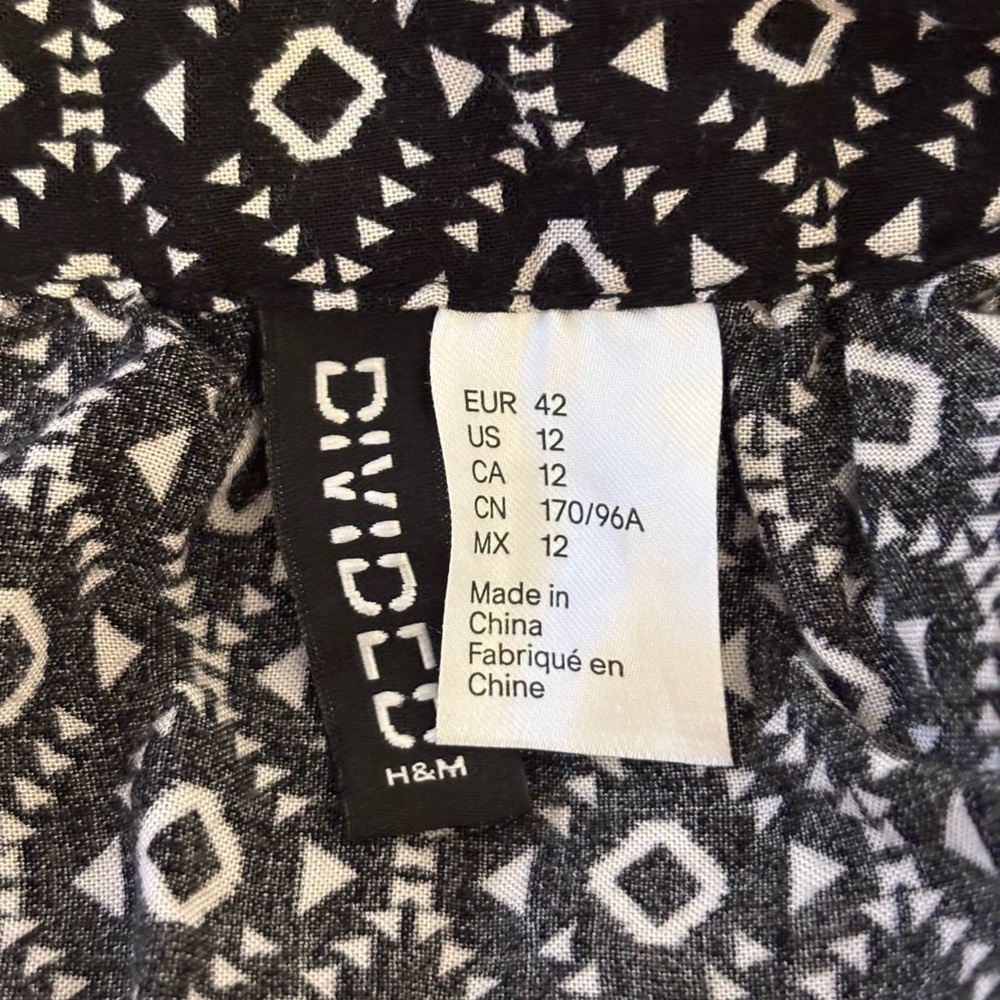 H&M Black and White Patterned Mini Dress - Picture 3 of 7